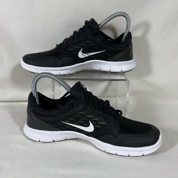 Nike Women's Orive NM 677136-010 Black White Low Top Running Shoes Size 7 - Picture 2 of 12